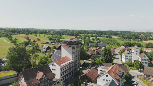 Drohnen Video vom kybun Tower in Roggwil